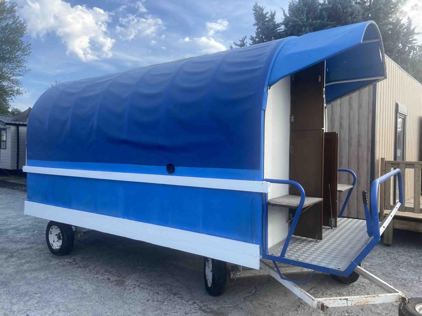 Halles-Foreziennes-Roulotte-B-7 Mobil-home occasions - Roulotte B