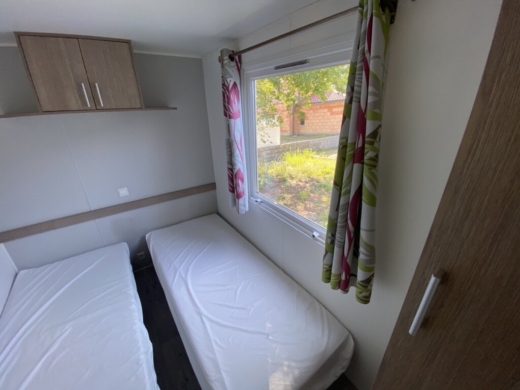 Mobil home 3 chambres récent