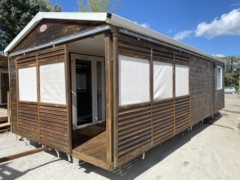 mobil home bois terasse intégré tiny house bois