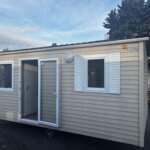Mobil home une chambre , pas cher bien isolé 4 saison double vitrage 2 pente