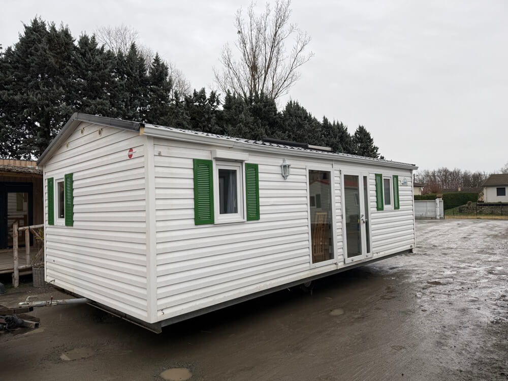 mobil home d'occasion pas cher deux chambre burthner 8m par 4m isolation frigo