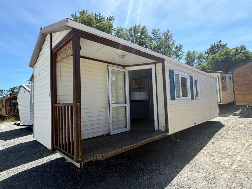 mobil home d'occasion 3m de large avec terasse intégré